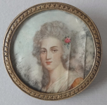 Miniature girls with roses - brooch