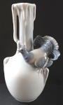 Vase with ornamental pigeon - Ilmenau, Mezler & Ortloff