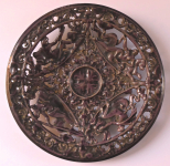Cast iron plate with purple enamel - Blansko