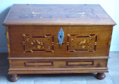 Burgher's chest with inlaid doves and stars