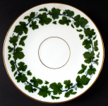 Meissen saucer with vines