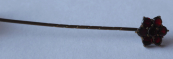 Tie pin with round garnets - flower