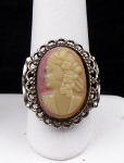 Silver ring with jewelery cameo 