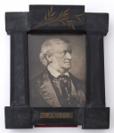 A frame with a portrait of the composer Richard Wagner