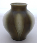 Light and green vase, design award 1975
