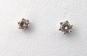 Earrings made of white gold and diamonds