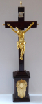 Home crucifix standing - gilded