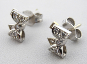 White gold and brilliant cut diamond earrings - Butterflies