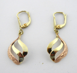 Hanging earrings made of yellow and rose gold - engraved 