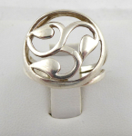 Silver ring with trefoil