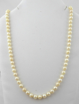 Necklace with sea pearls with a diameter of 5.5 to 6 mm