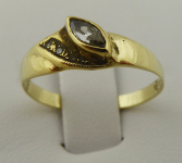 Zlatý prsten se zirkonem